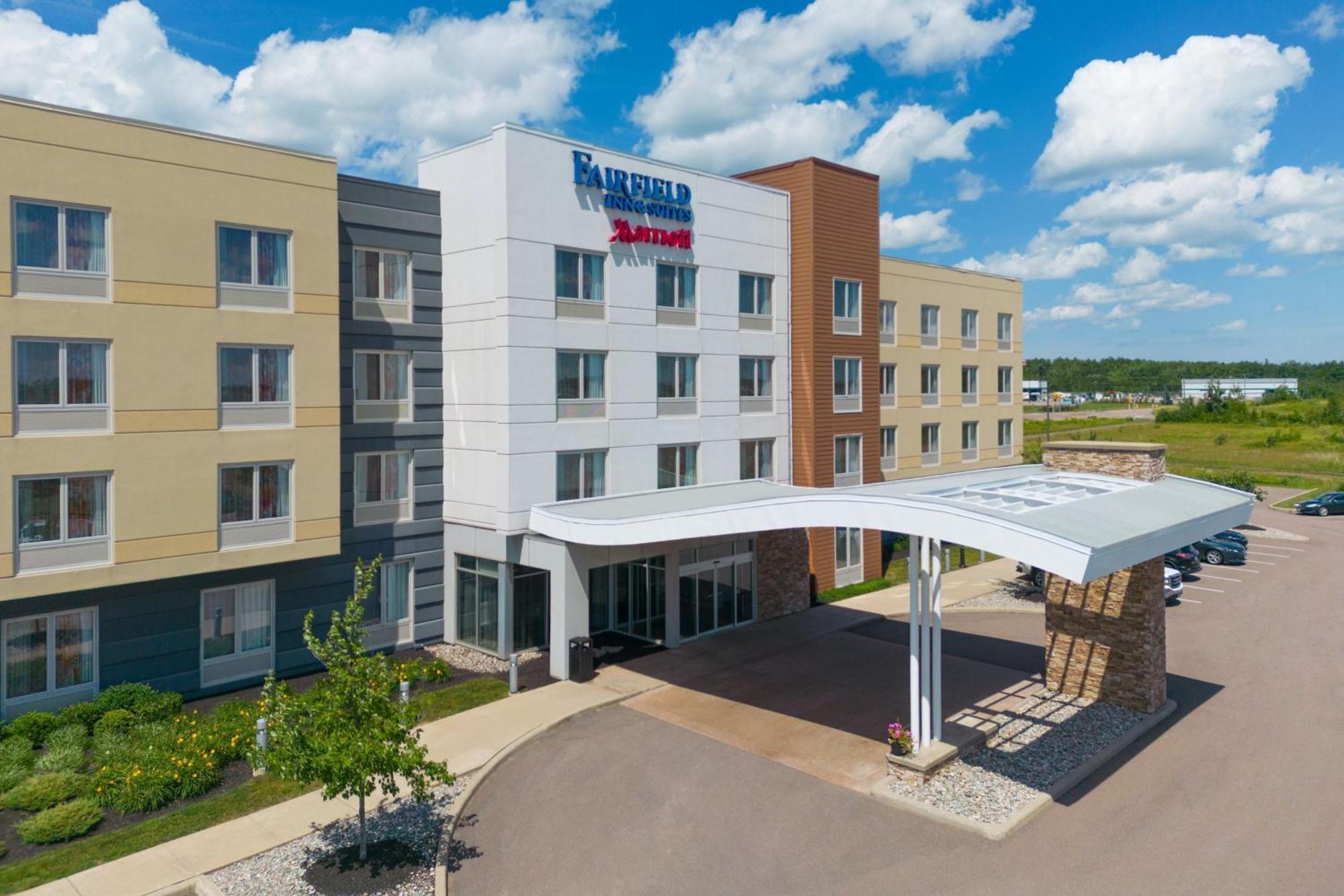 Fairfield Inn & Suites By Marriott Монктон Экстерьер фото