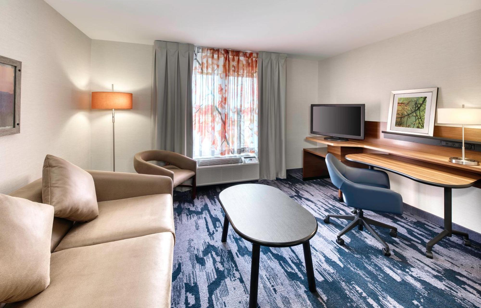 Fairfield Inn & Suites By Marriott Монктон Экстерьер фото